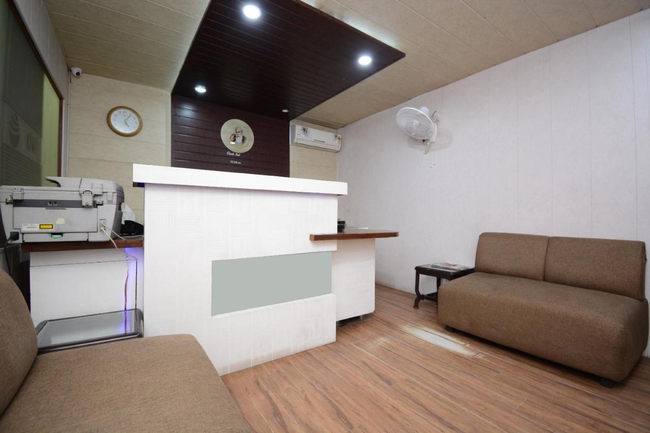 Oyo 5478 Skippers Inn Λουντιάνα Εξωτερικό φωτογραφία