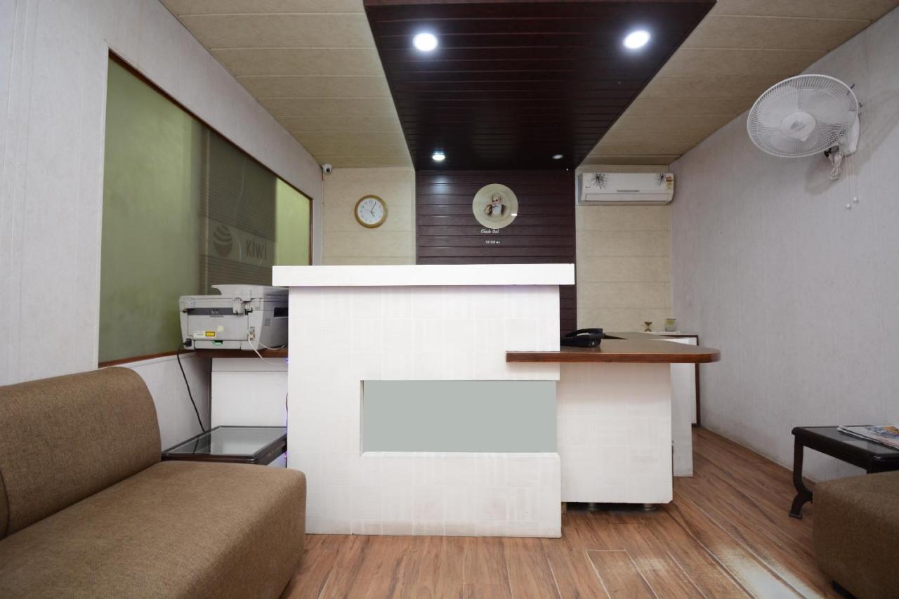 Oyo 5478 Skippers Inn Λουντιάνα Εξωτερικό φωτογραφία
